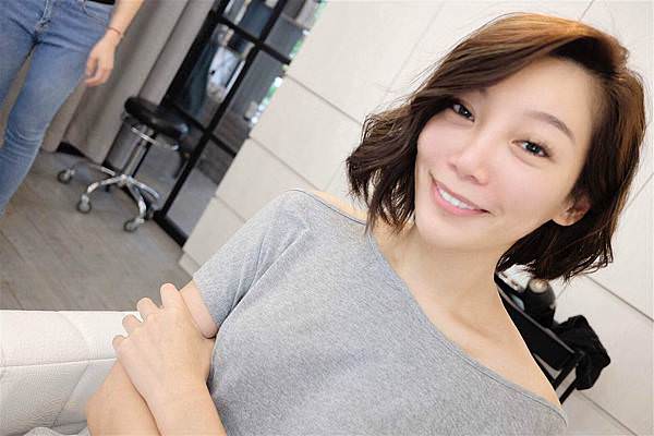 讚嘆溫厚廊設計師，知mo者莫過於髮型設計師.jpg
