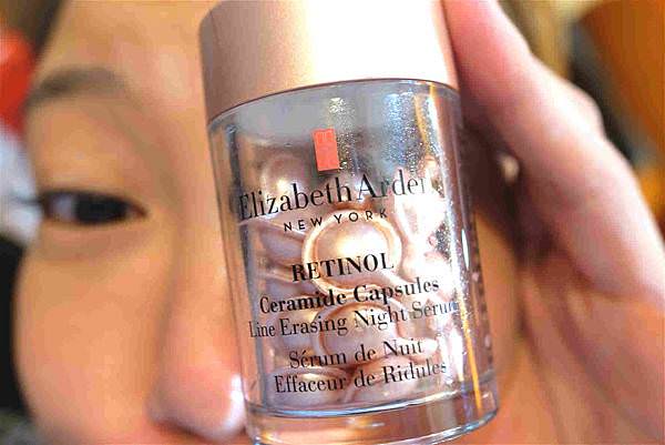 紅門傳奇Elizabeth Arden 伊麗莎白雅頓玫瑰金抗痕膠囊.jpg