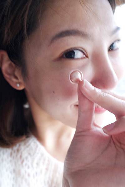 紅門傳奇Elizabeth Arden 伊麗莎白雅頓玫瑰金抗痕膠囊3.JPG