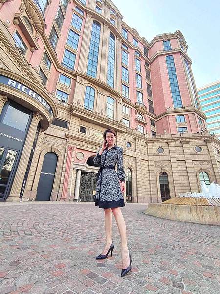 輕熟女上班午休約會穿搭享受一個人時光_200224_0010.jpg