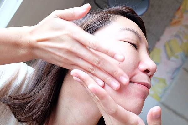 肌研糀潤精華_200405_0022.jpg