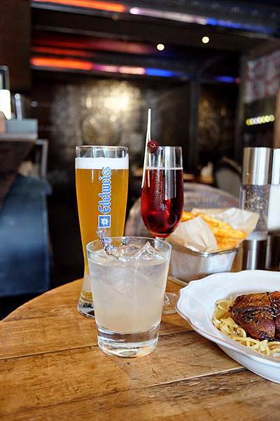 333 RESTAURANT & BAR
