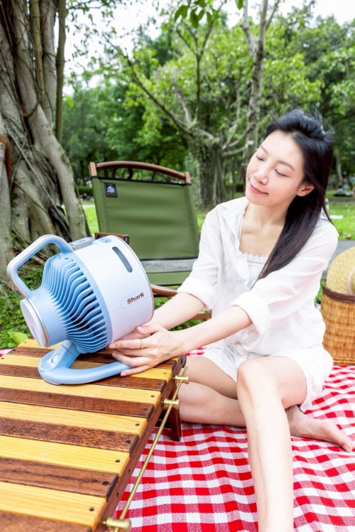 Shark HydroGO無線涼感噴霧扇評價?怕熱人實測後降溫3°C,夏天消暑神器! - 第15張圖 無線涼感噴霧扇S 96706591